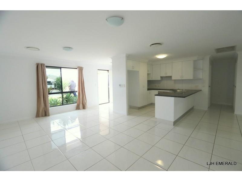 6 Spellman Street, Emerald QLD 4720