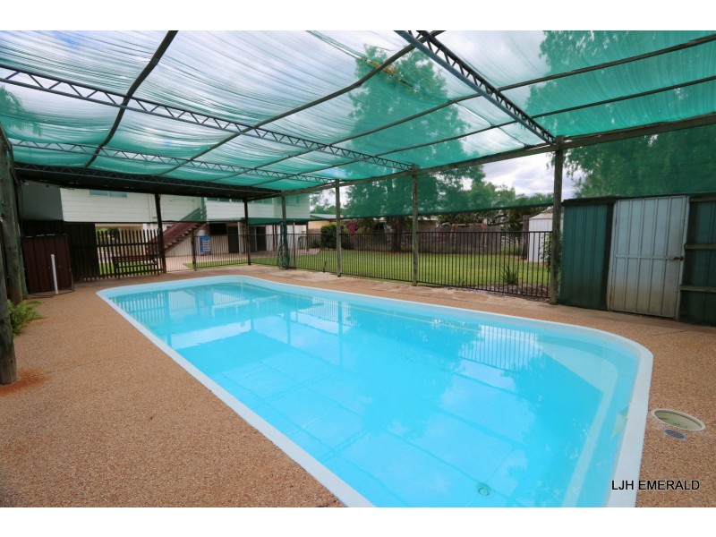 4 Garnet Street, Emerald QLD 4720