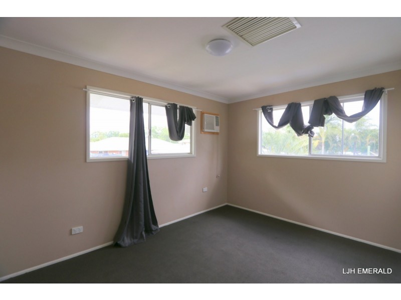 4 Garnet Street, Emerald QLD 4720