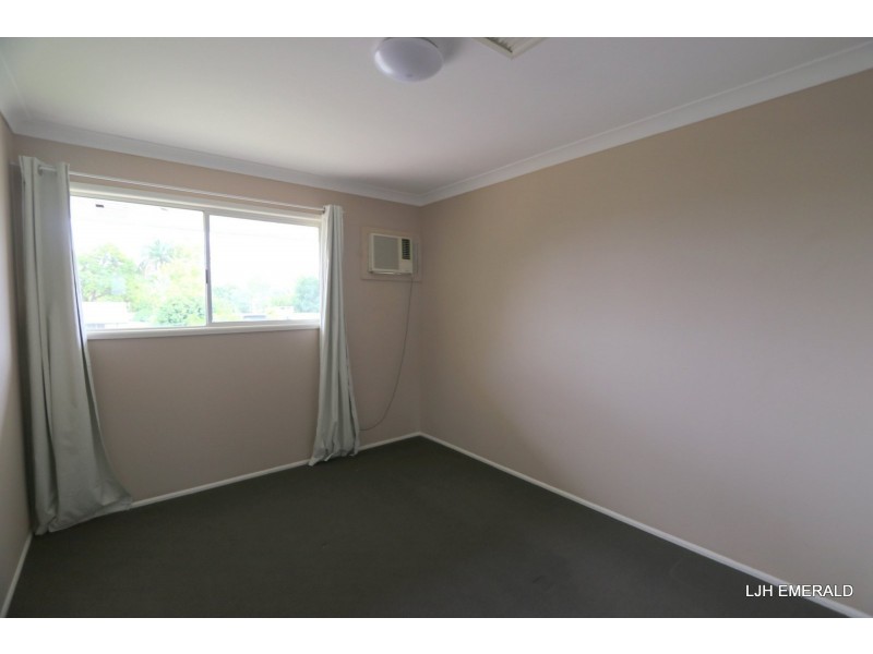 4 Garnet Street, Emerald QLD 4720