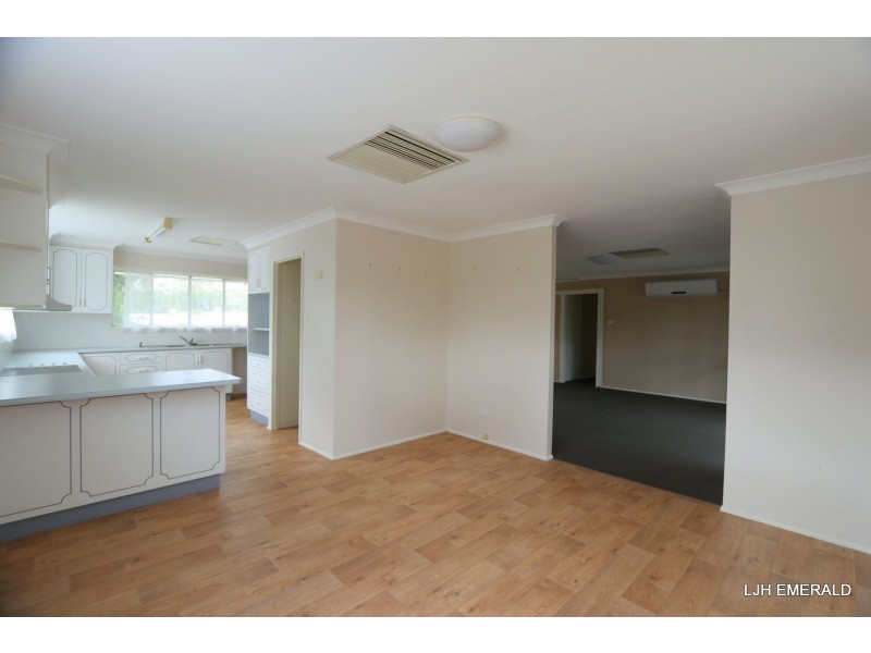 4 Garnet Street, Emerald QLD 4720