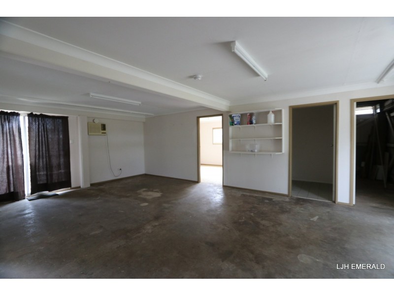 4 Garnet Street, Emerald QLD 4720