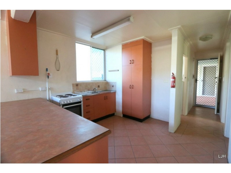 1/53 Dundas Street, Emerald QLD 4720