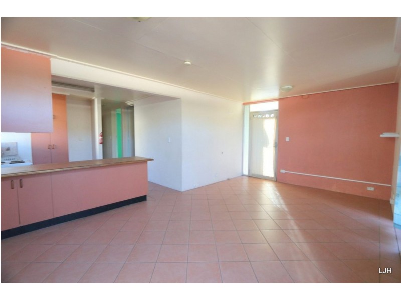 1/53 Dundas Street, Emerald QLD 4720