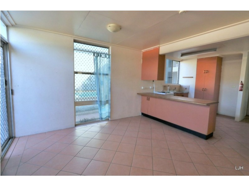 1/53 Dundas Street, Emerald QLD 4720