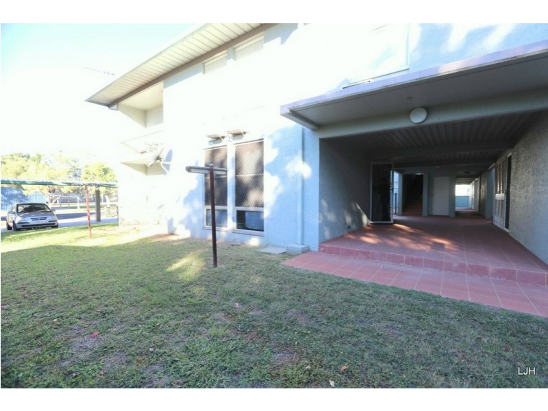 1/53 Dundas Street, Emerald QLD 4720