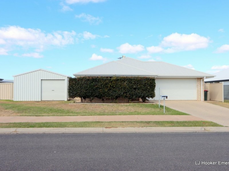 14 Easton Street, Emerald QLD 4720