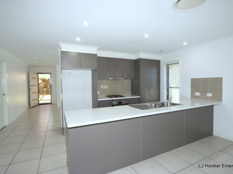 14 Easton Street, Emerald QLD 4720