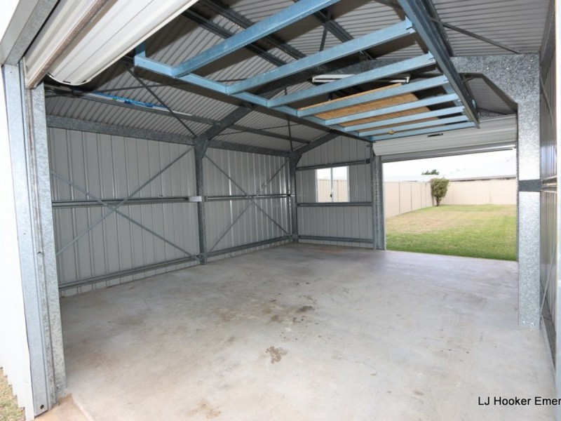 14 Easton Street, Emerald QLD 4720