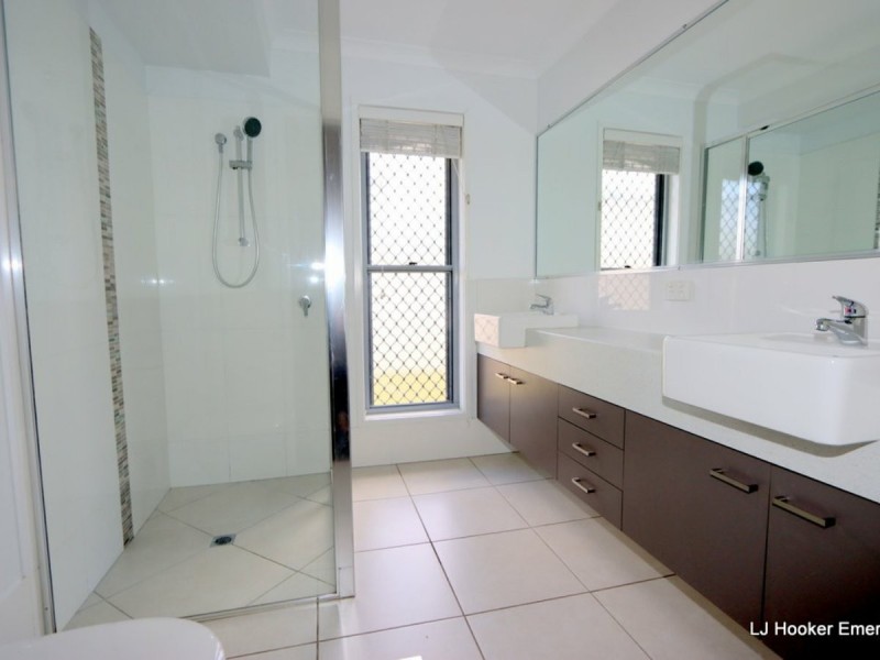 14 Easton Street, Emerald QLD 4720