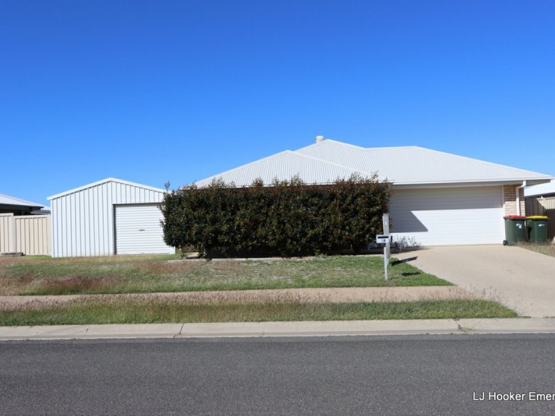 14 Easton Street, Emerald QLD 4720