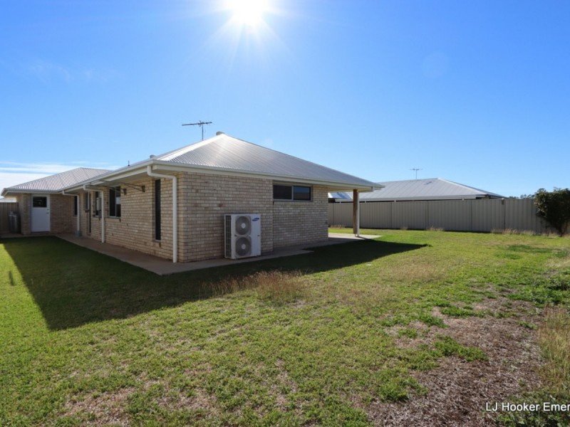 14 Easton Street, Emerald QLD 4720