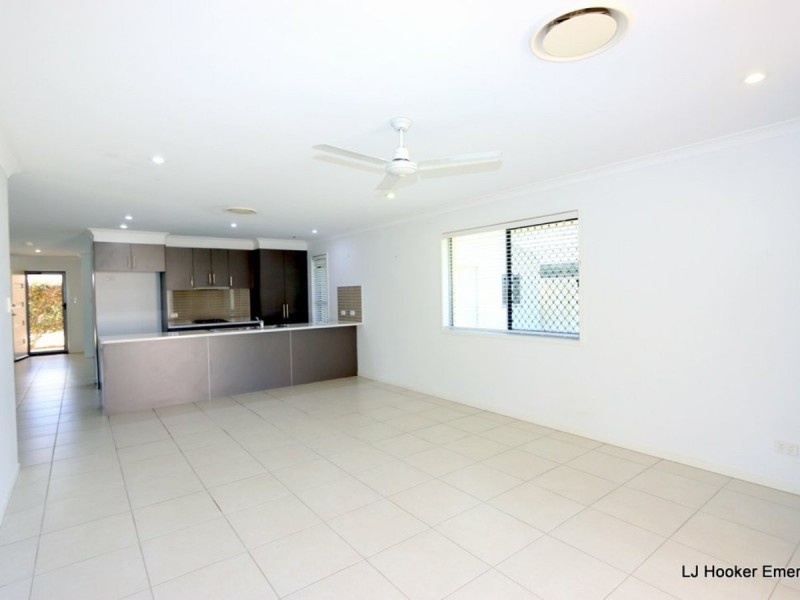 14 Easton Street, Emerald QLD 4720