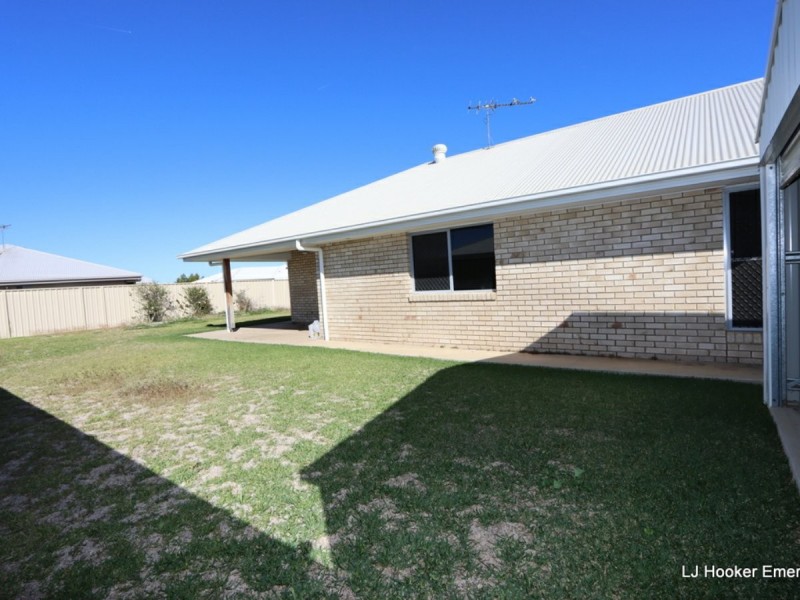 14 Easton Street, Emerald QLD 4720