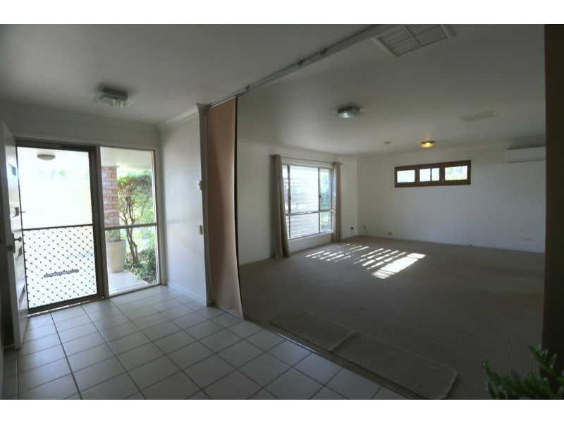 2b Sharlyn Crescent, Emerald QLD 4720