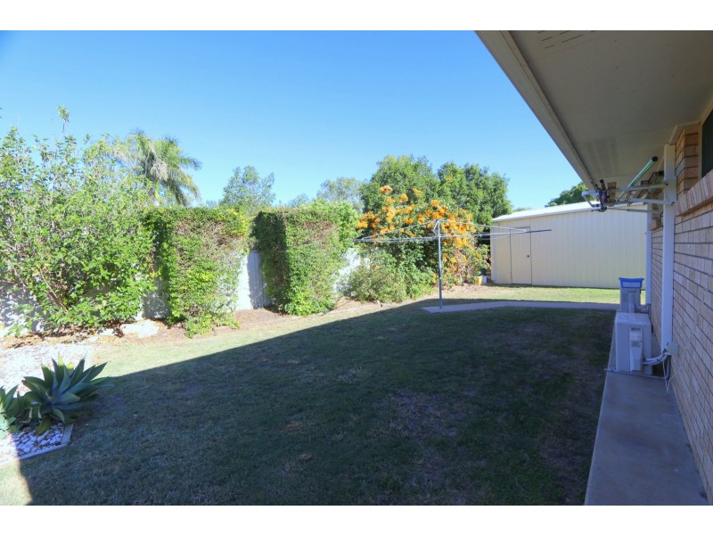2b Sharlyn Crescent, Emerald QLD 4720