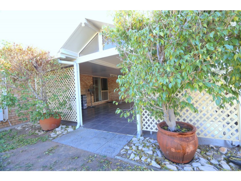 2b Sharlyn Crescent, Emerald QLD 4720