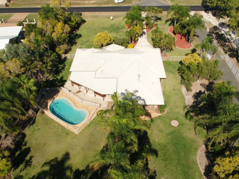 12 Cunningham Drive, Emerald QLD 4720