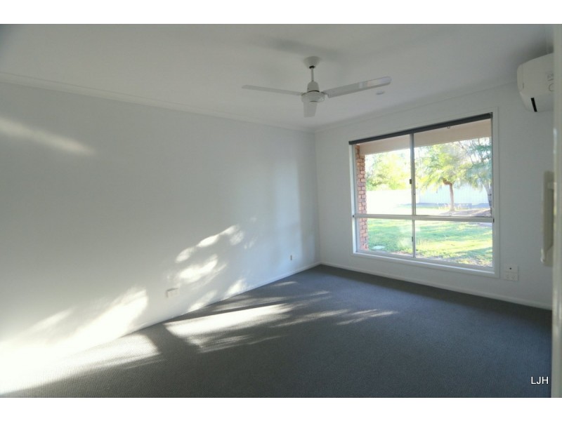 12 Cunningham Drive, Emerald QLD 4720