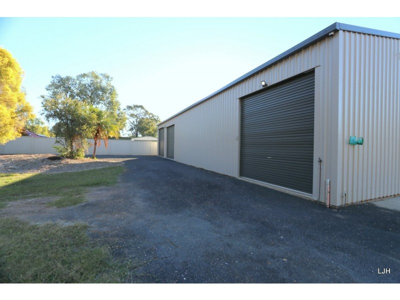 12 Cunningham Drive, Emerald QLD 4720