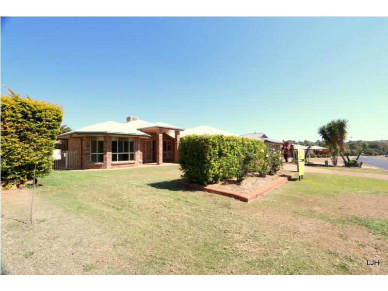 63 Crinum Crescent, Emerald QLD 4720