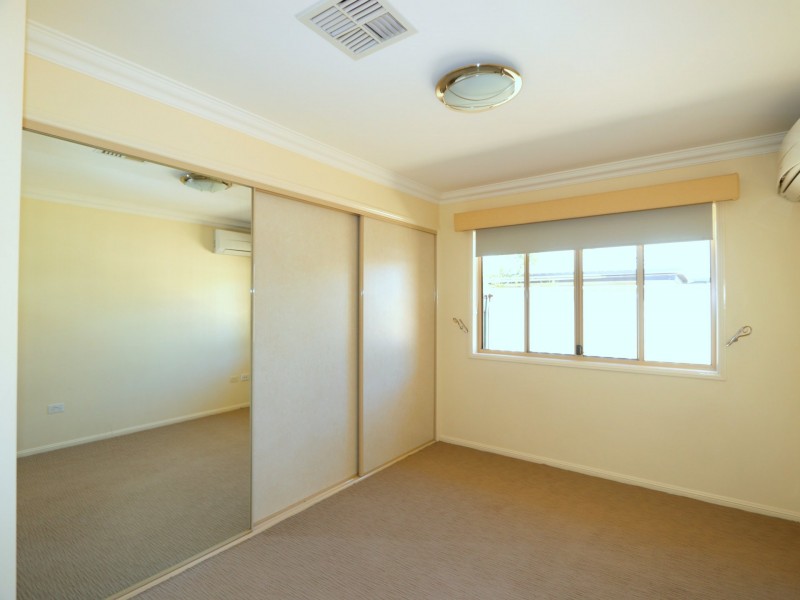 63 Crinum Crescent, Emerald QLD 4720