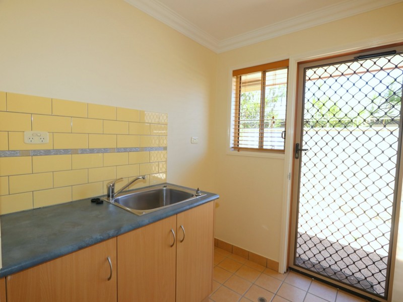 63 Crinum Crescent, Emerald QLD 4720