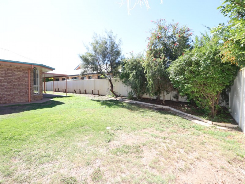 63 Crinum Crescent, Emerald QLD 4720