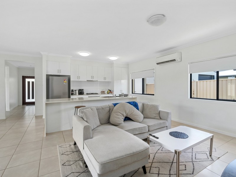 20 Lakeside Drive, Emerald QLD 4720