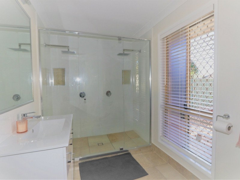 11 Tineele Place, Emerald QLD 4720