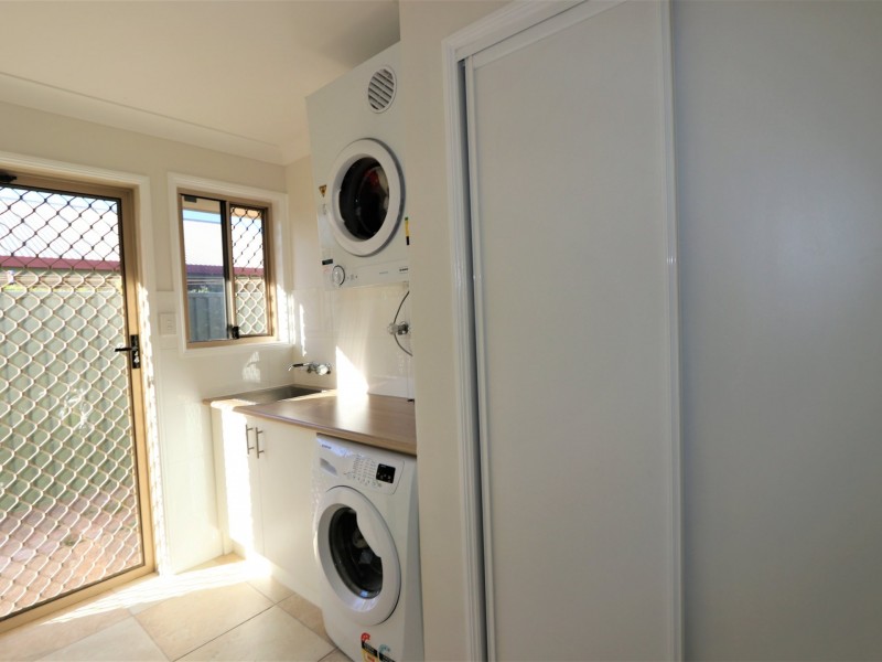 11 Tineele Place, Emerald QLD 4720