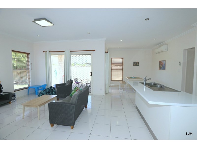 1/62 Gladstone Street, Emerald QLD 4720