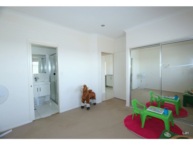 1/62 Gladstone Street, Emerald QLD 4720
