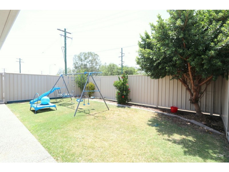 1/62 Gladstone Street, Emerald QLD 4720