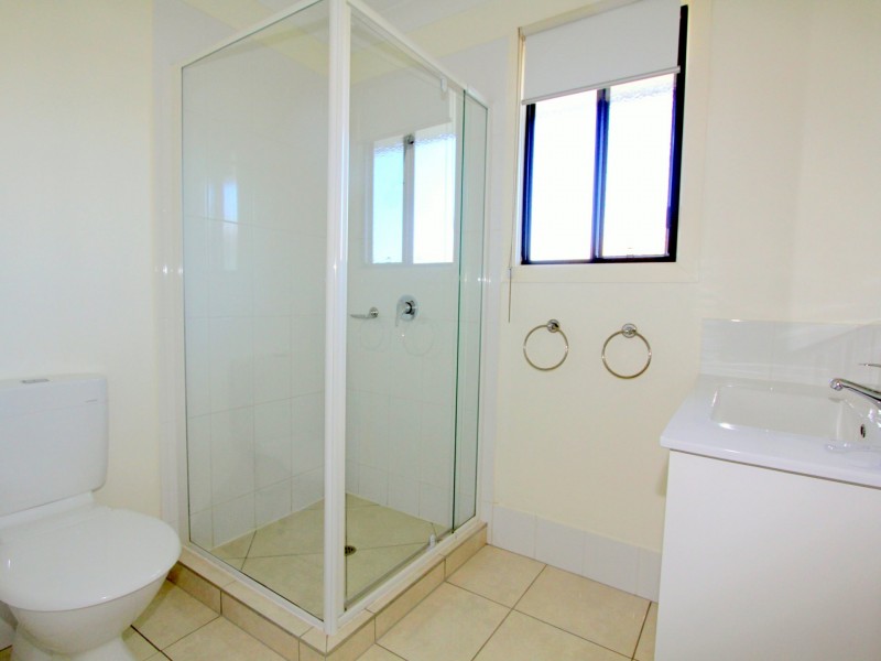 2 Mitchell Street, Emerald QLD 4720