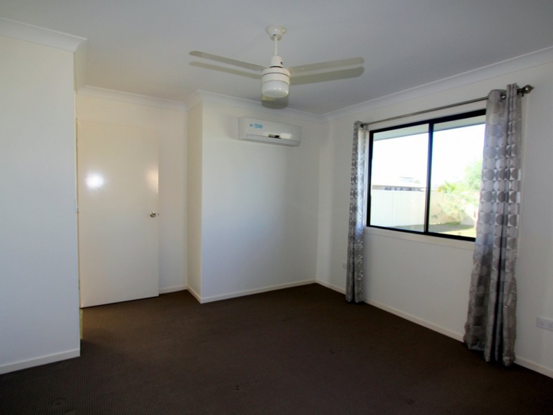 2 Mitchell Street, Emerald QLD 4720