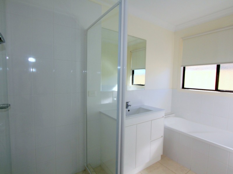 2 Mitchell Street, Emerald QLD 4720