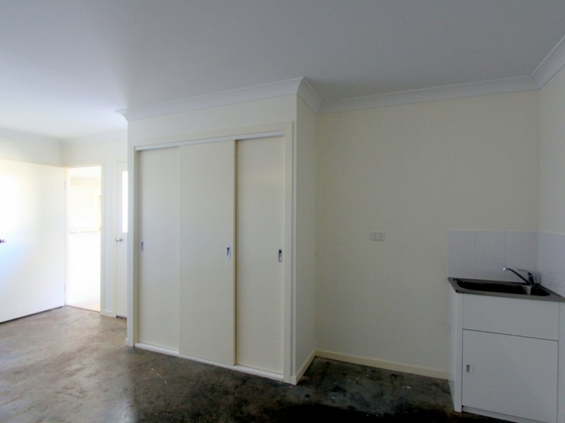 2 Mitchell Street, Emerald QLD 4720