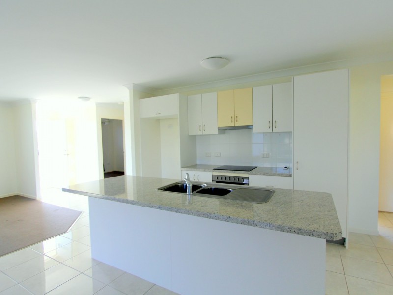 2 Mitchell Street, Emerald QLD 4720