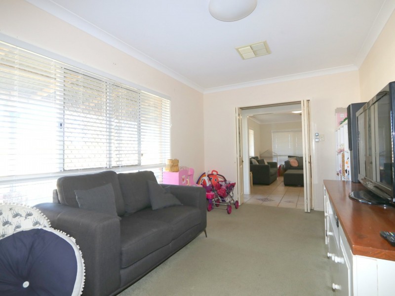 1 Baldwin Street, Emerald QLD 4720
