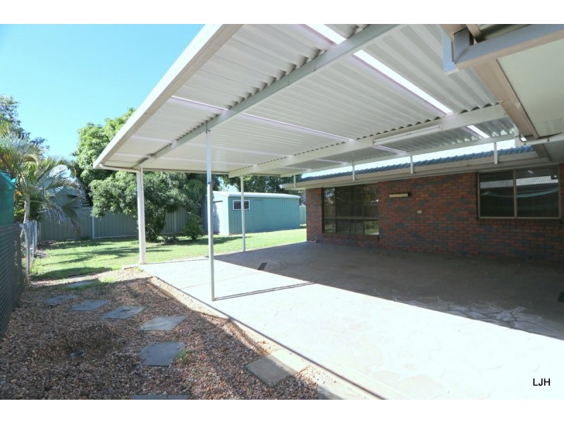 52 Staal Cr, Emerald QLD 4720