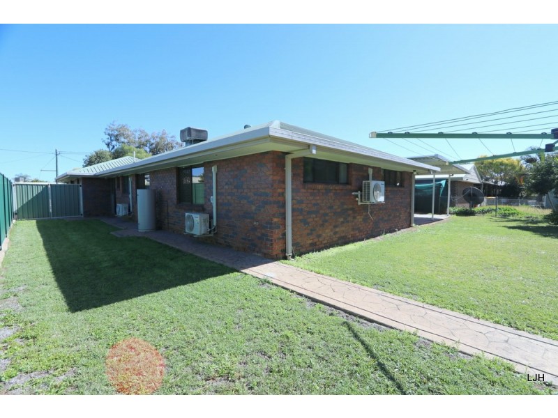 52 Staal Cr, Emerald QLD 4720