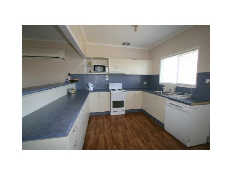 10 McKendry Street, Emerald QLD 4720