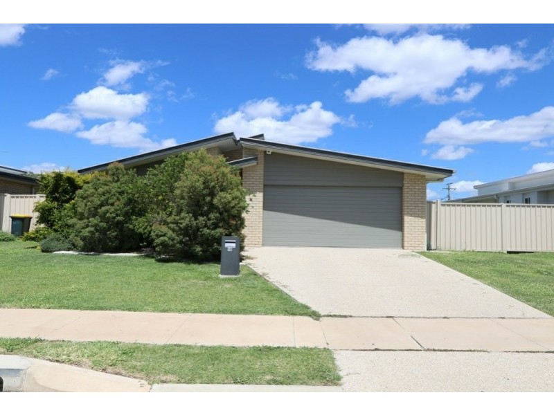 10 Jade Street, Emerald QLD 4720