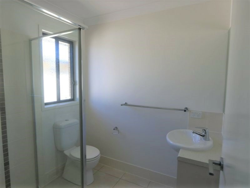 10 Jade Street, Emerald QLD 4720