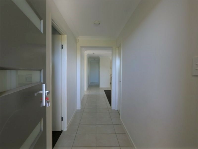 10 Jade Street, Emerald QLD 4720