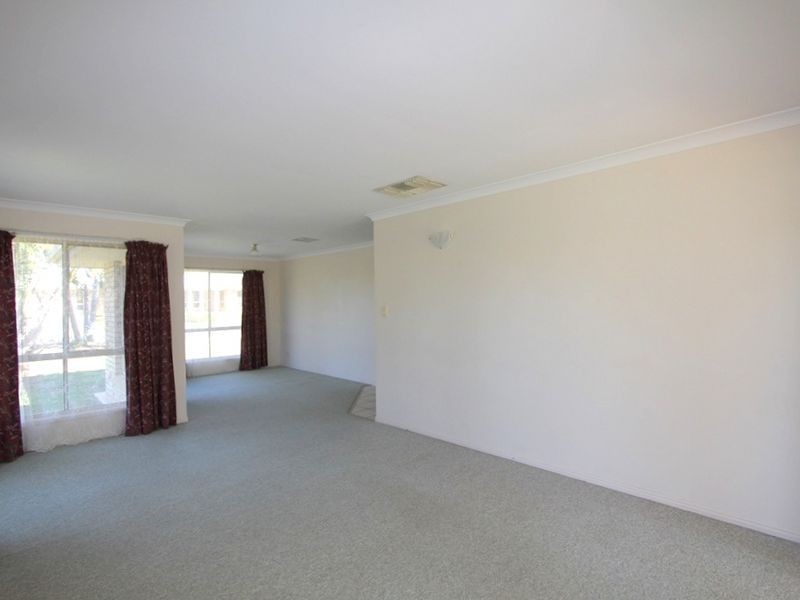 24 Jeppesen Drive, Emerald QLD 4720