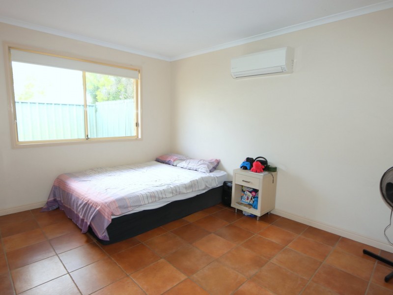 24 Barry Street, Emerald QLD 4720