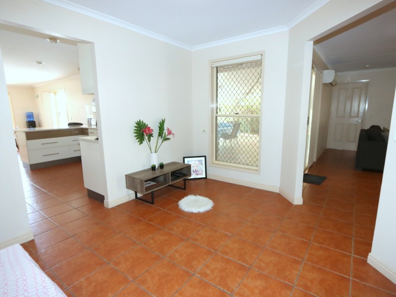 24 Barry Street, Emerald QLD 4720