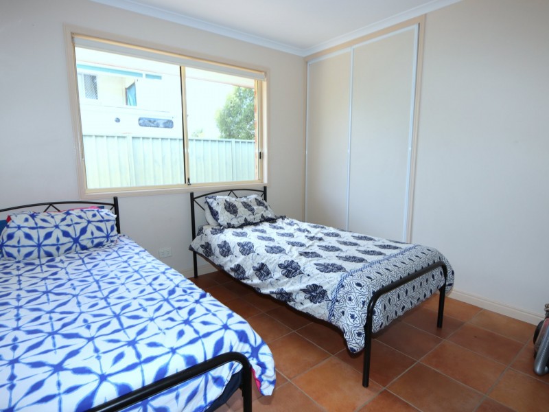 24 Barry Street, Emerald QLD 4720